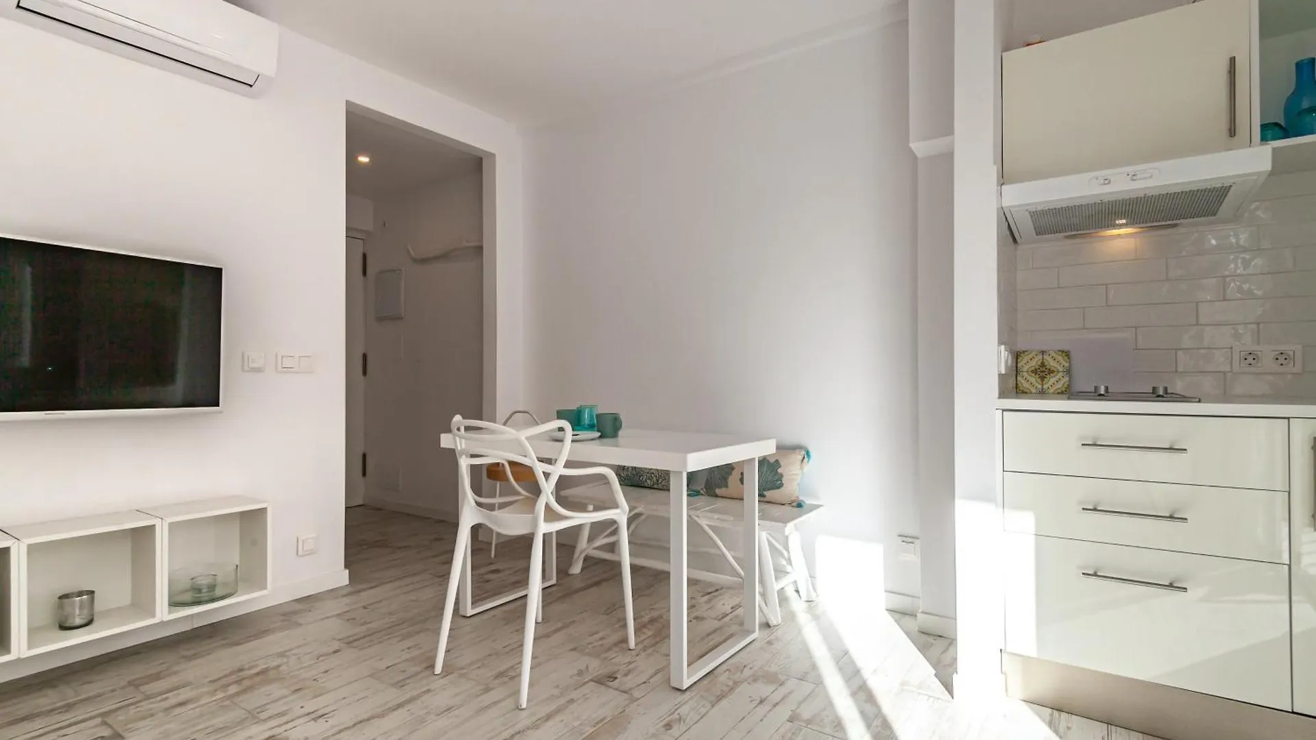 Apartment Beach & Relax 포엔샤 항구 0*,  스페인